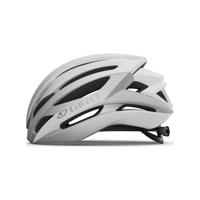 GIRO Cyklistická přilba - SYNTAX - bílá (55–59 cm)